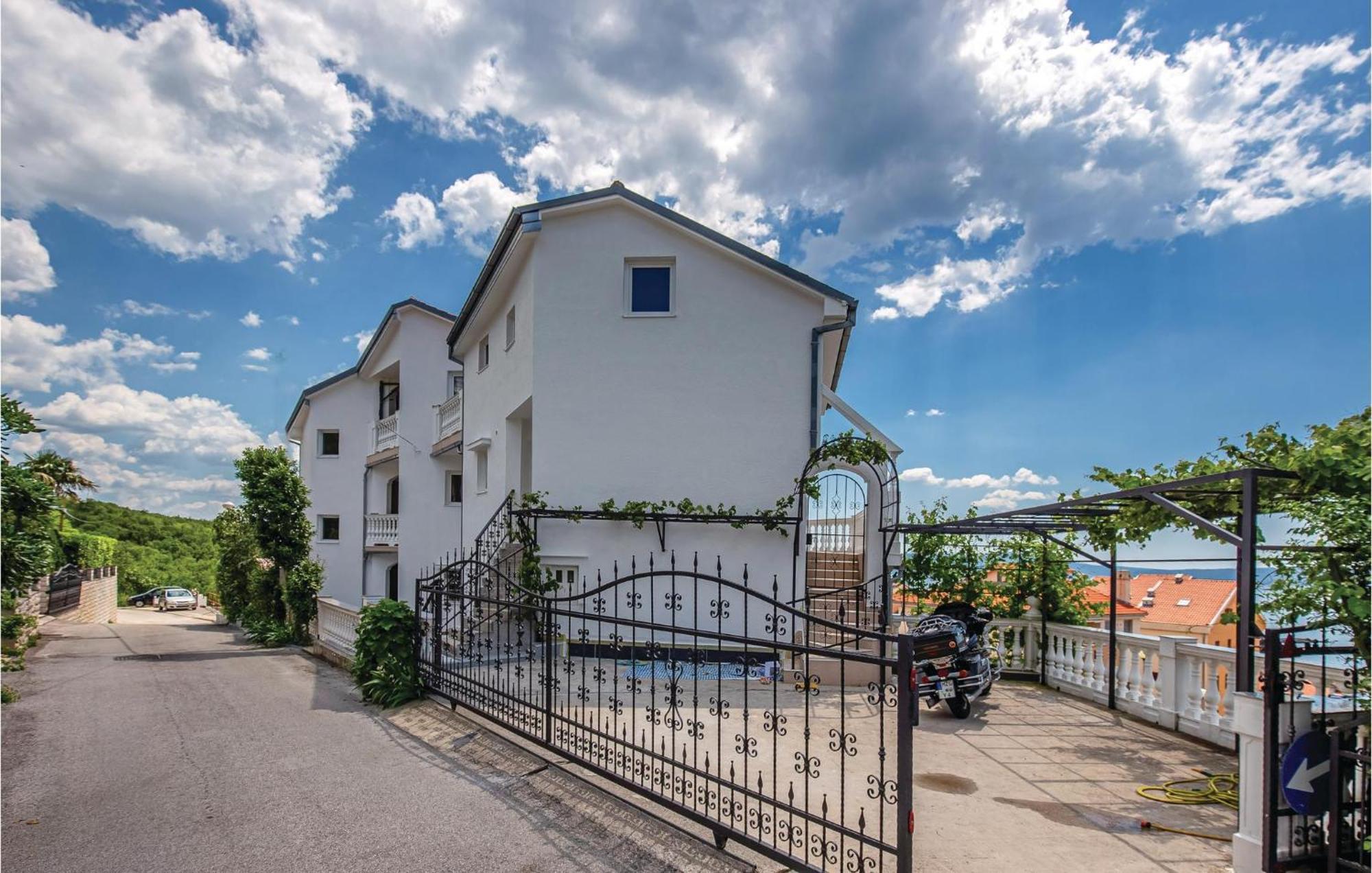 Stunning Apartment In Crikvenica With Wifi Esterno foto